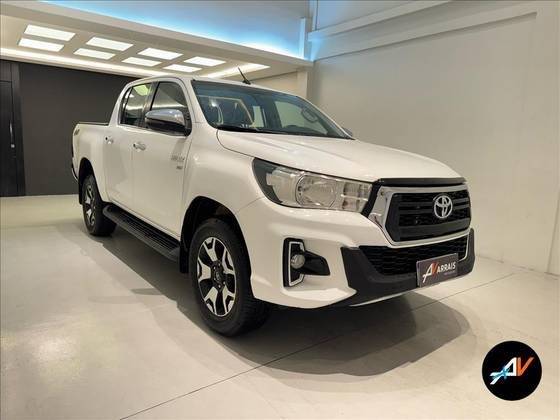 TOYOTA HILUX 2020
