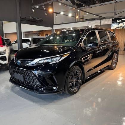 TOYOTA SIENNA 2024