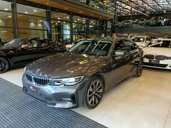 BMW 320i 2021