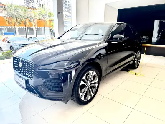 JAGUAR F-PACE 2025