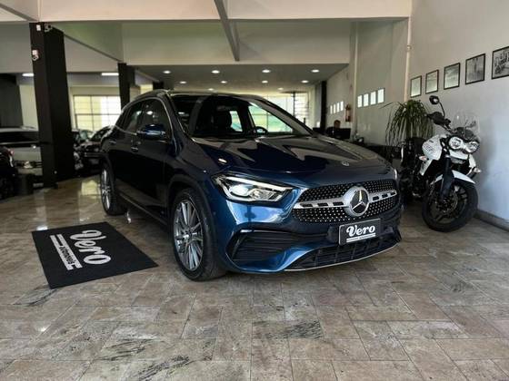 MERCEDES-BENZ GLA 200 2021