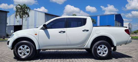 MITSUBISHI L200 TRITON 2016