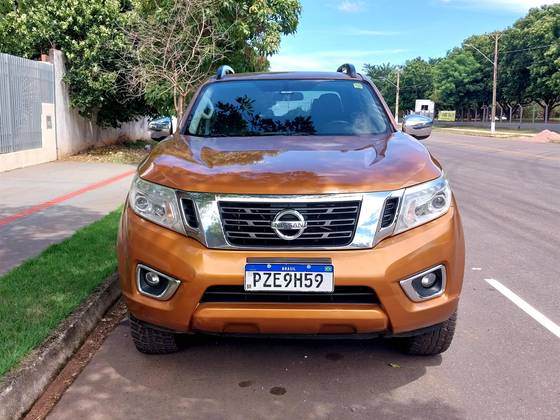 NISSAN FRONTIER 2017