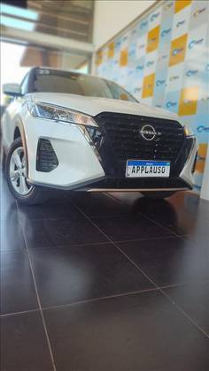 NISSAN KICKS 2023