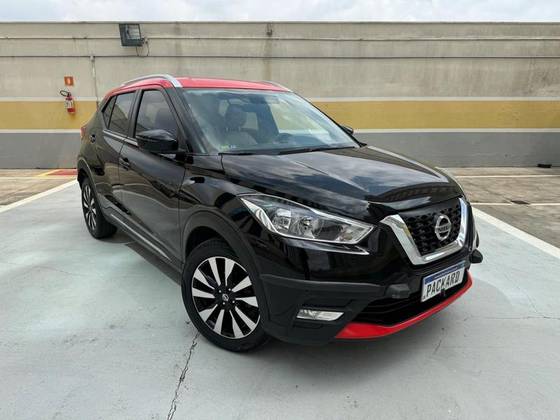 NISSAN KICKS 2017