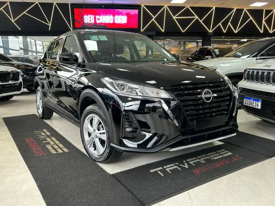 NISSAN KICKS PLAY 2025