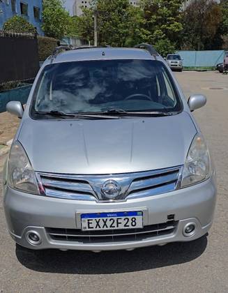 NISSAN LIVINA 2013