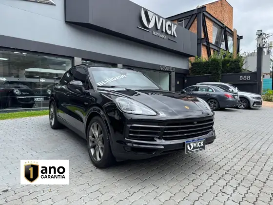 PORSCHE CAYENNE 2023