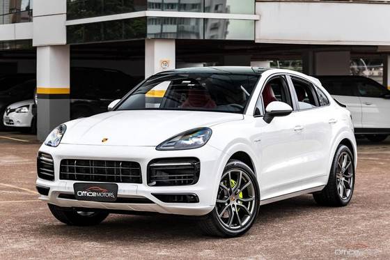 PORSCHE CAYENNE 2021