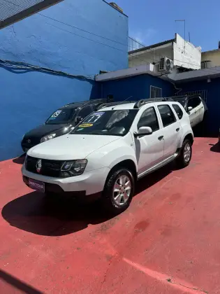 RENAULT DUSTER 2017