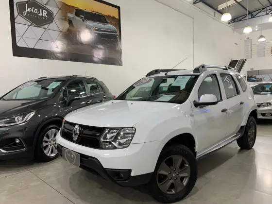 RENAULT DUSTER 2019