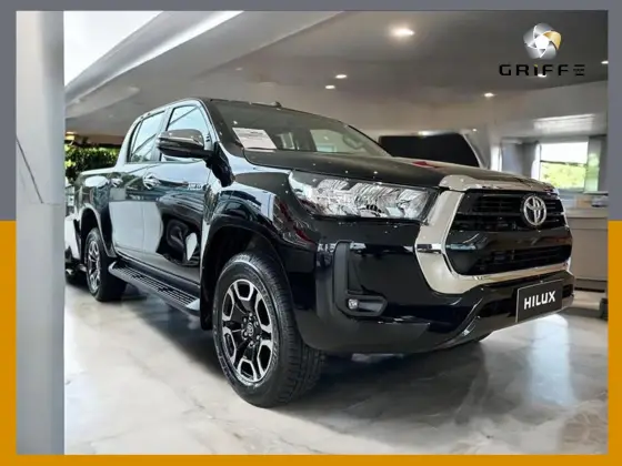 TOYOTA HILUX 2025