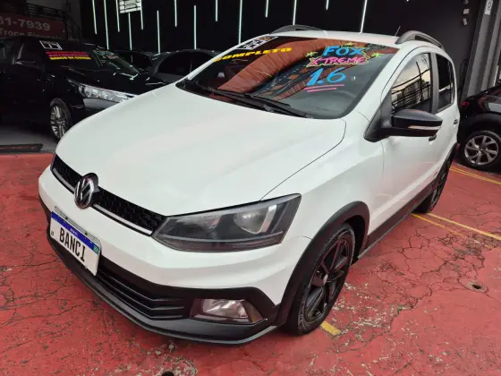 VOLKSWAGEN FOX 2018
