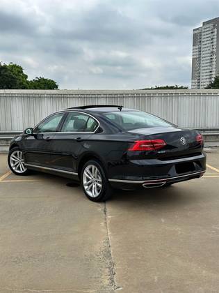 VOLKSWAGEN PASSAT 2019