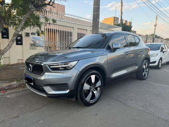 VOLVO XC40 2018