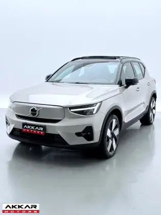 VOLVO XC40 2023