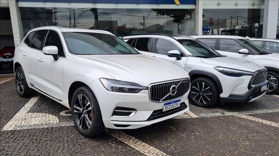 VOLVO XC60 2021