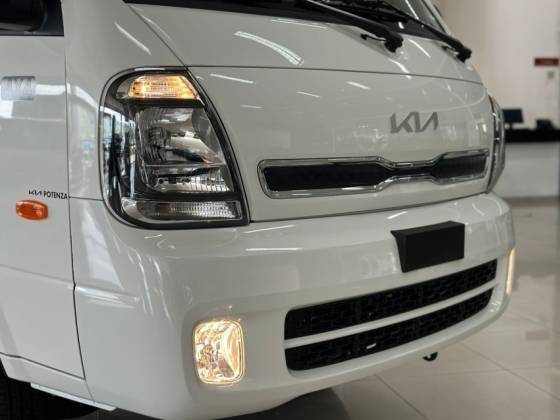 KIA BONGO 2025