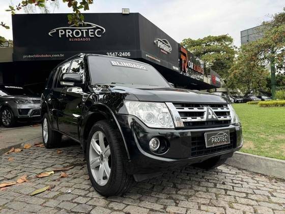 MITSUBISHI PAJERO FULL 2014