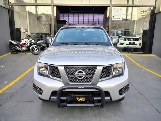 NISSAN FRONTIER 2013