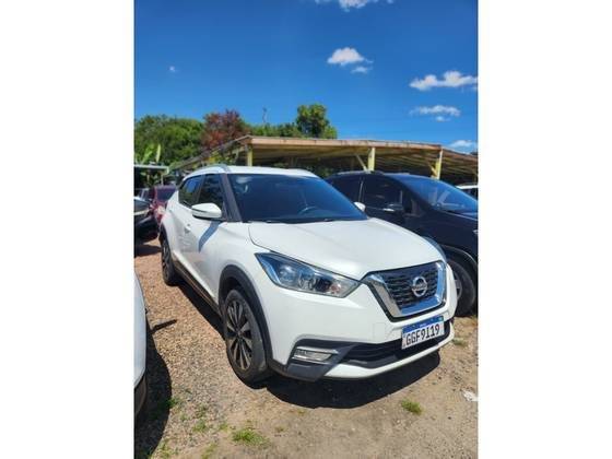 NISSAN KICKS 2017