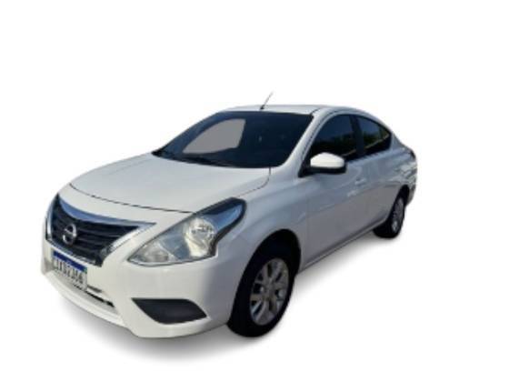 NISSAN VERSA 2017