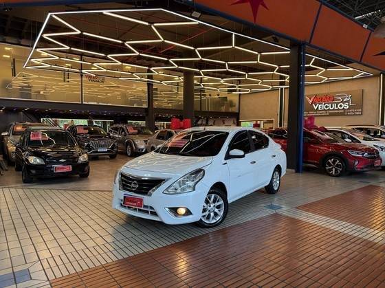 NISSAN VERSA 2018