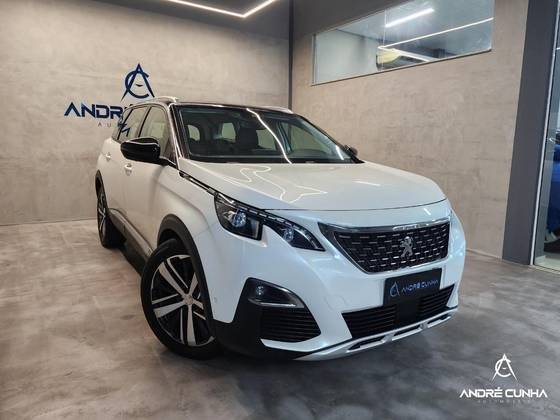 PEUGEOT 5008 2020