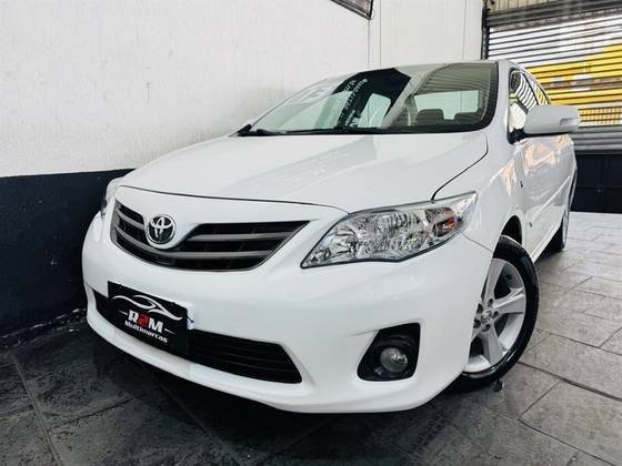 TOYOTA COROLLA 2013