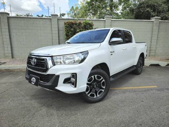 TOYOTA HILUX 2018
