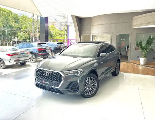 AUDI Q3 2024