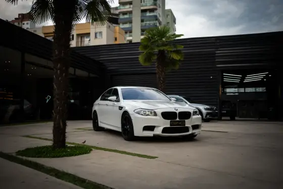 BMW M5 2013