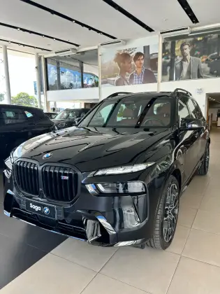 BMW X7 2025
