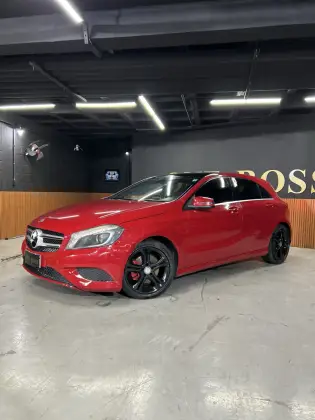 MERCEDES-BENZ A 200 2014