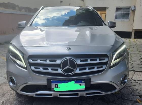 MERCEDES-BENZ GLA 200 2018