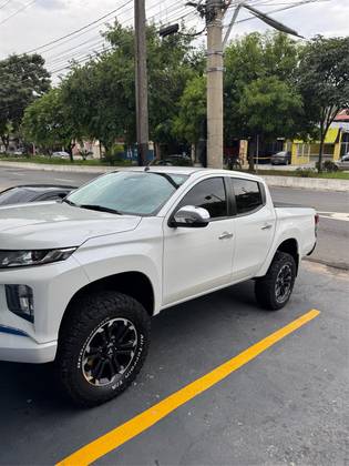 MITSUBISHI L200 TRITON 2021