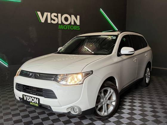 MITSUBISHI OUTLANDER 2015