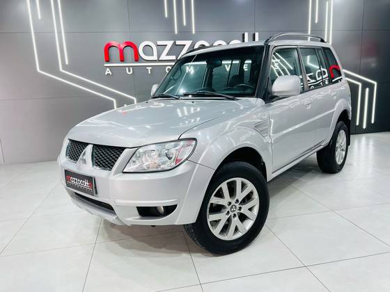 MITSUBISHI PAJERO TR4 2012