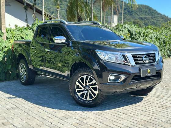 NISSAN FRONTIER 2021