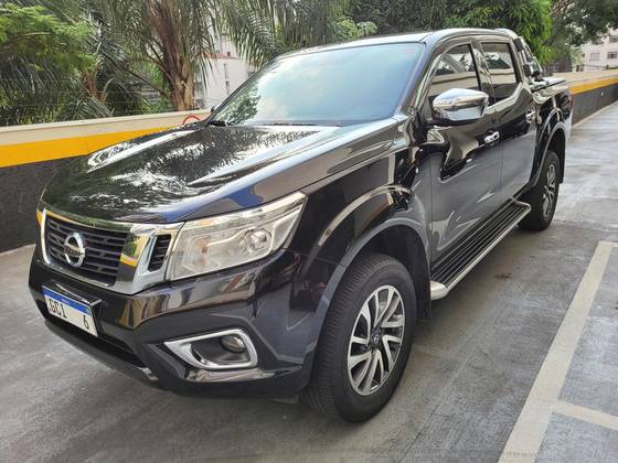 NISSAN FRONTIER 2021