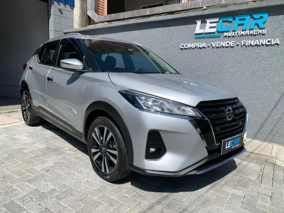 NISSAN KICKS 2022