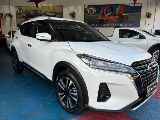 NISSAN KICKS 2022