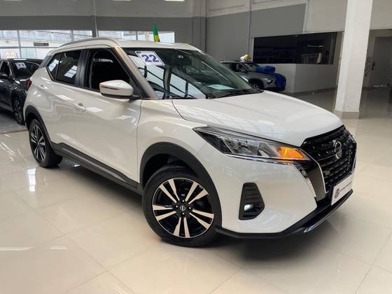 NISSAN KICKS 2022