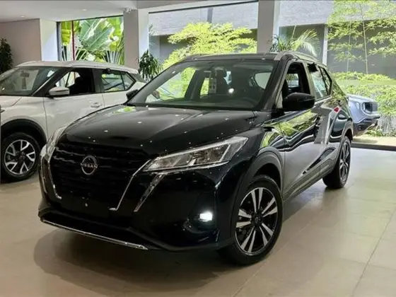 NISSAN KICKS PLAY 2025
