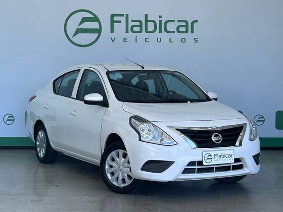 NISSAN VERSA 2020
