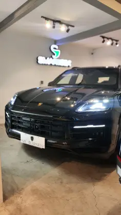PORSCHE CAYENNE 2025