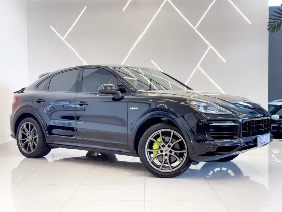 PORSCHE CAYENNE 2021