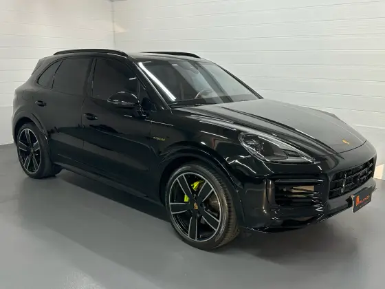 PORSCHE CAYENNE 2023