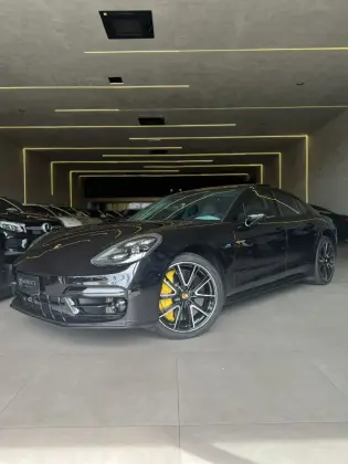 PORSCHE PANAMERA 2018