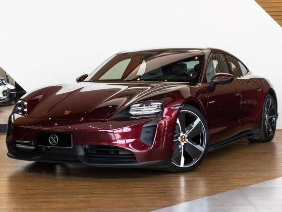PORSCHE TAYCAN 2021